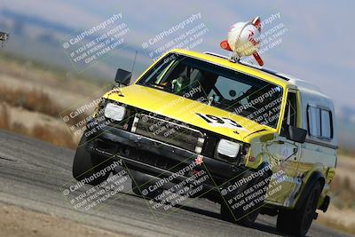 media/Sep-28-2025-24 Hours of Lemons (Sun) [[5dfe0e5f6e]]/9am (Star Mazda)/
